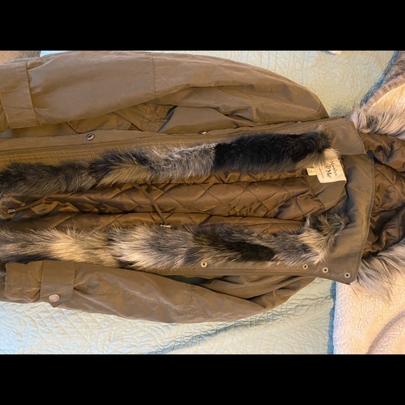 Winter jacket - Picture 4 of 4